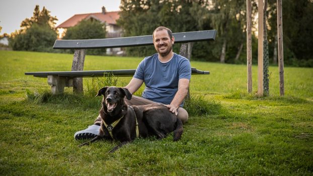 graue-schnauzen-hund-chiemgau